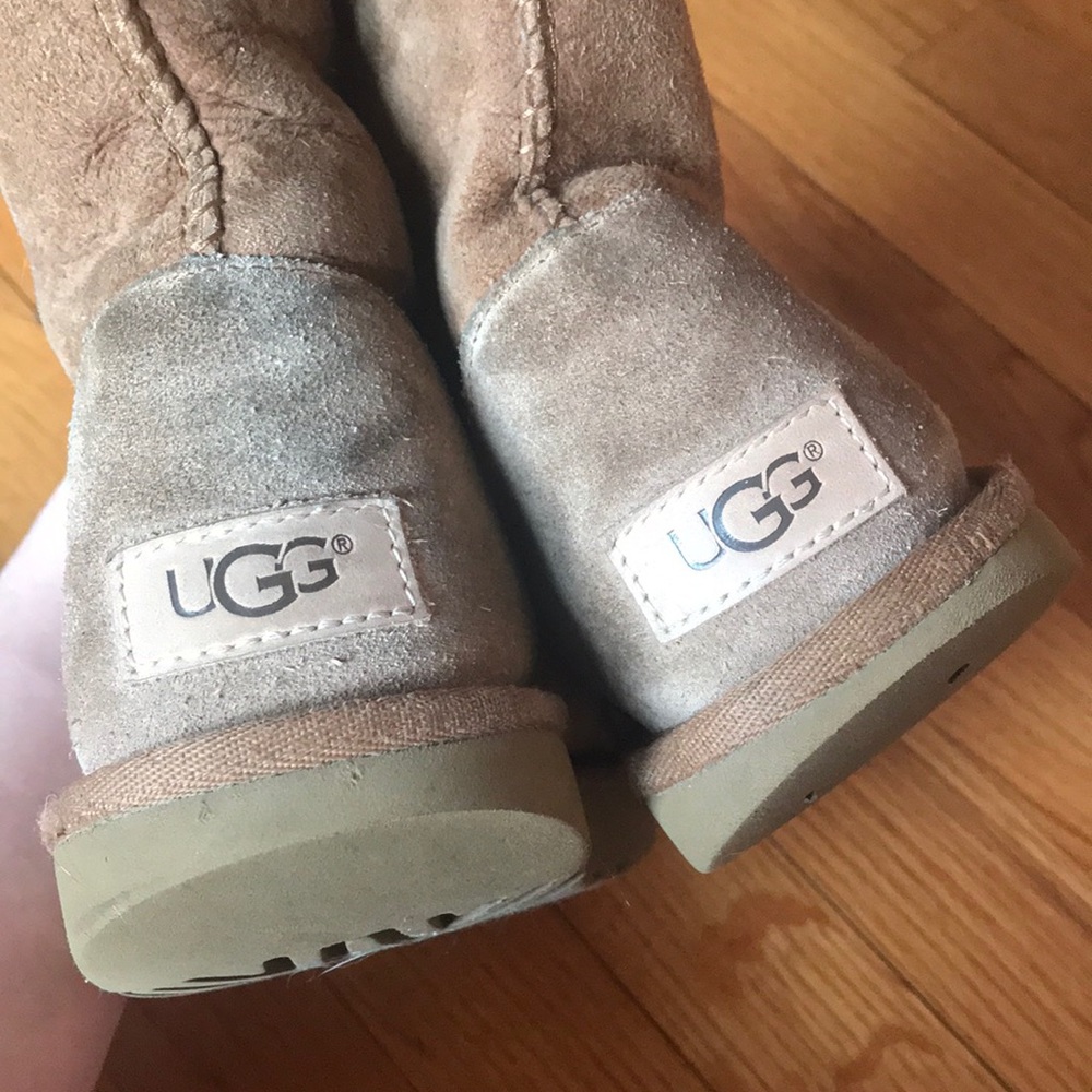 UGG Tall Classic Original Chestnut Boots - Picture 5 of 7